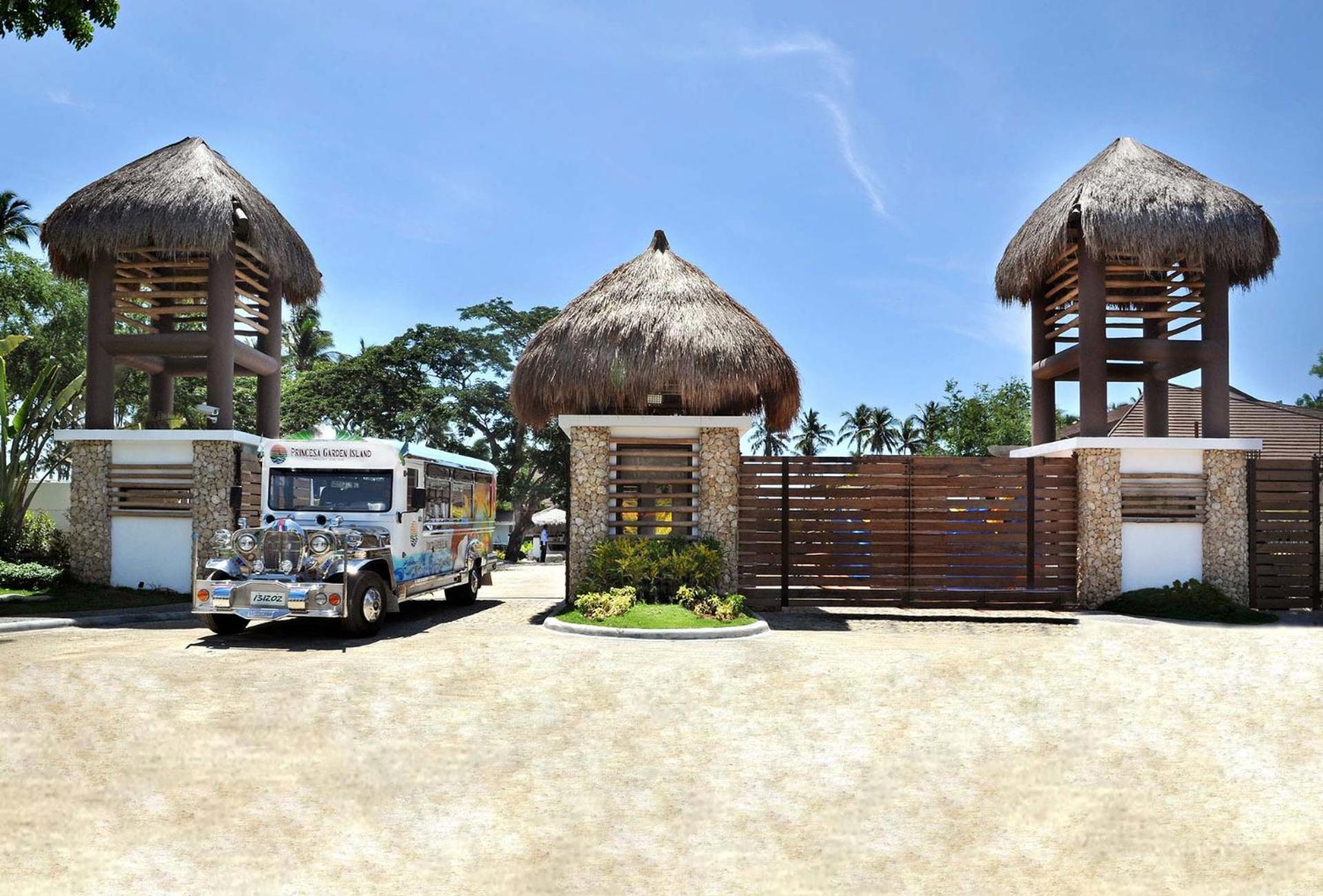 Princesa Garden Island Resort y Spa Puerto Princesa Exterior foto